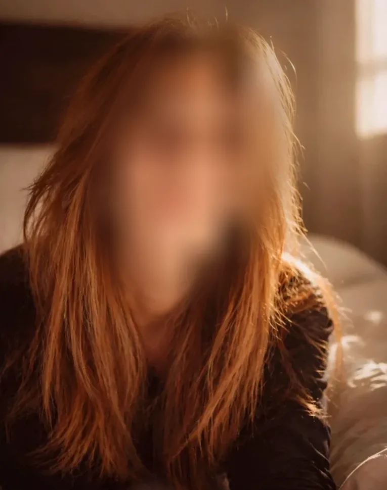 Andrea, 31
