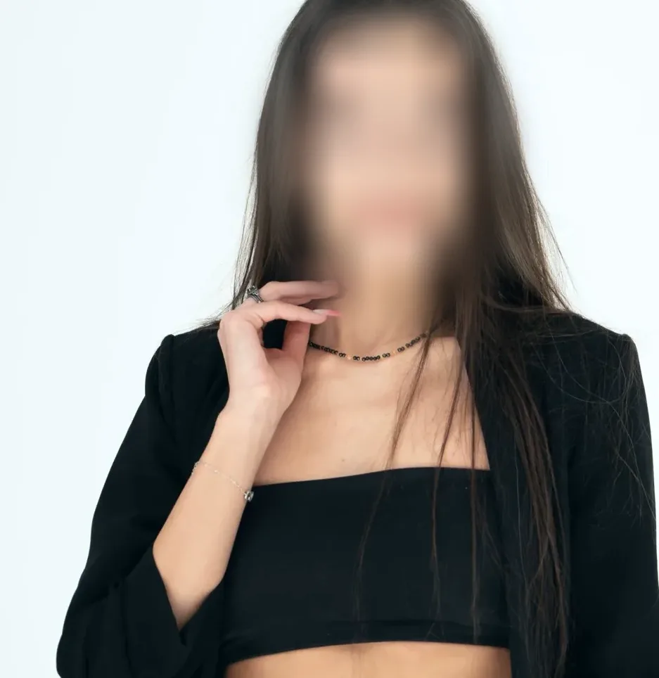 Ida, 28