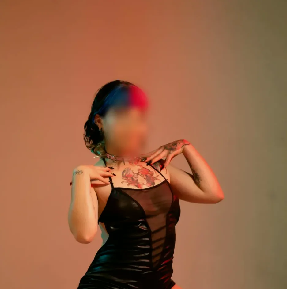 Janina, 27