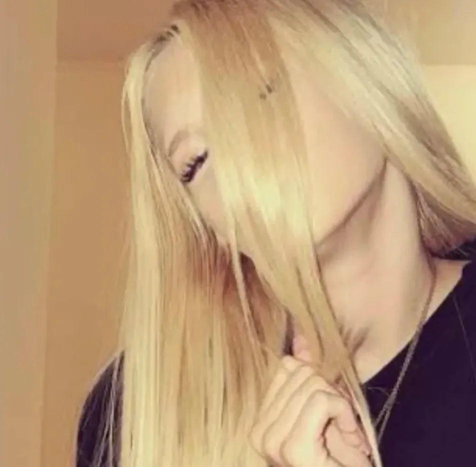 Katrin, 34